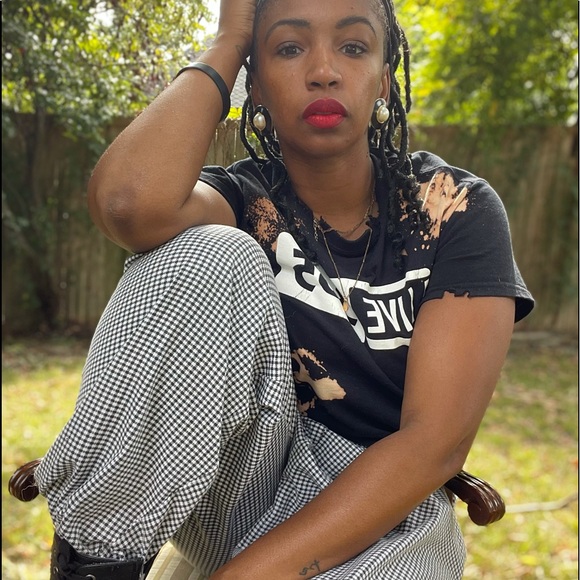 Full circle vintage black and gold earrings - Picture 2 of 4